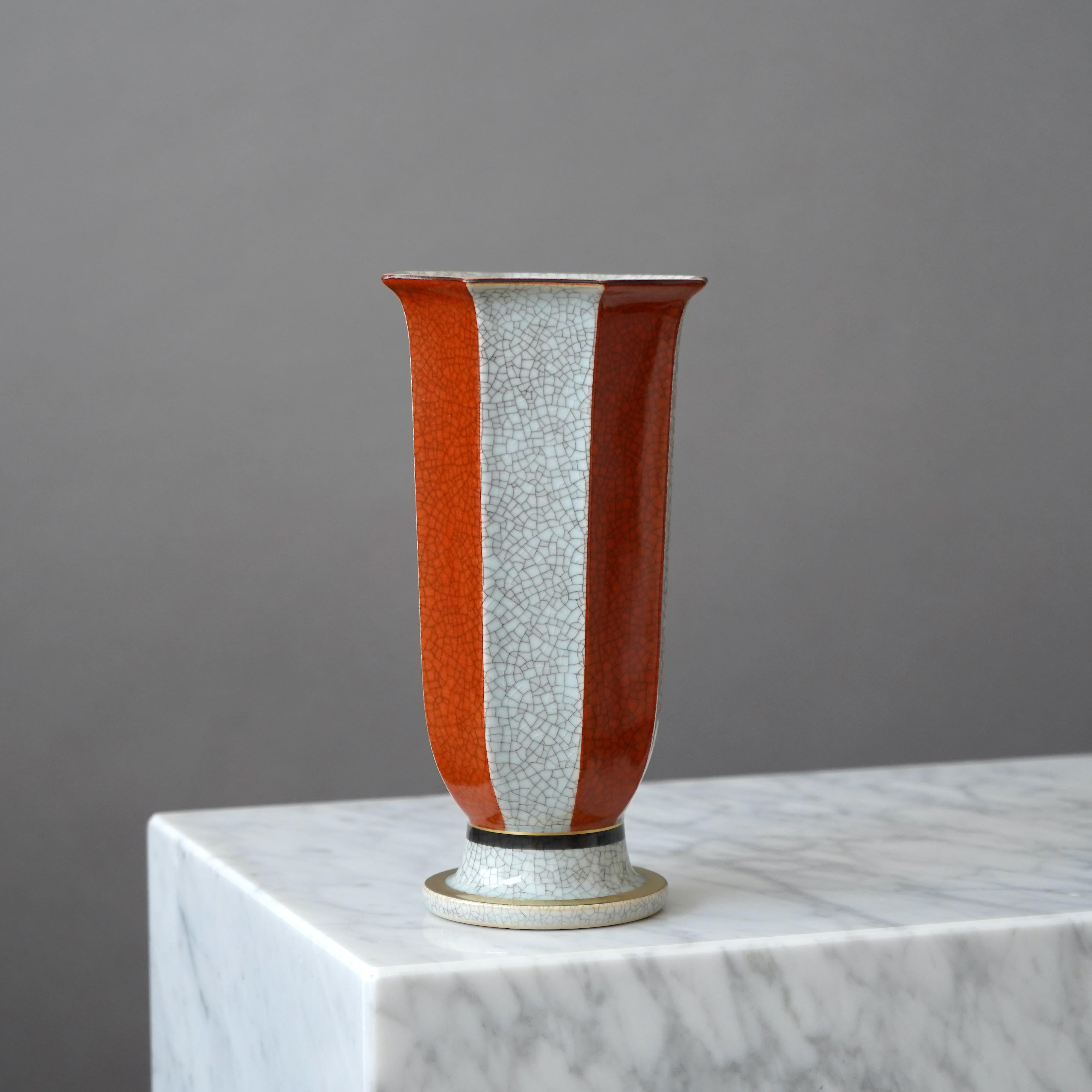 Royal Copenhagen Crackle Glazed Vase. Thorkild Olsen, Denmark, 1950s In Good Condition For Sale In Malmö, SE