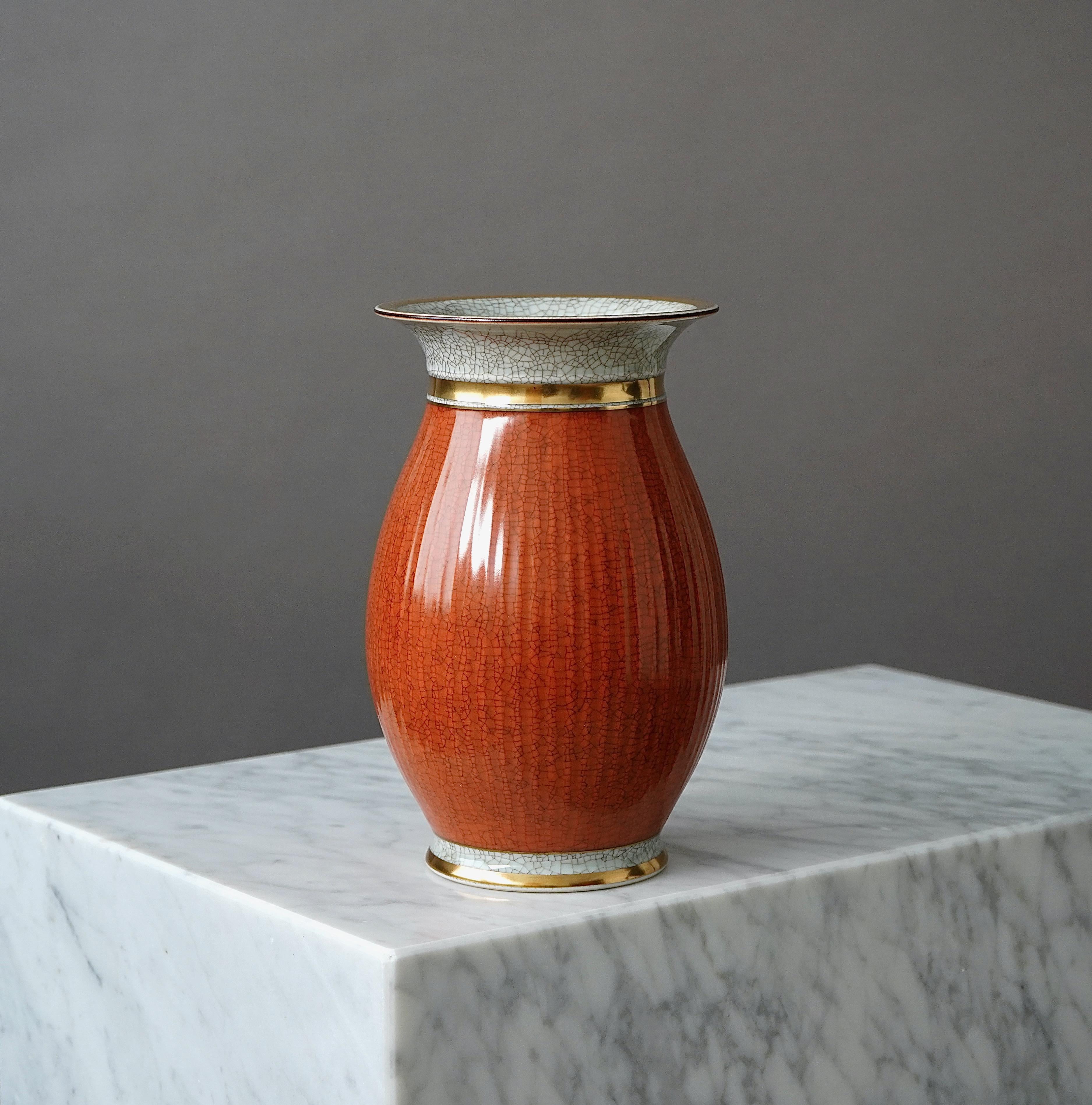 Royal Copenhagen Crackle Glazed Vase. Thorkild Olsen, Denmark, 1958. In Good Condition For Sale In Malmö, SE