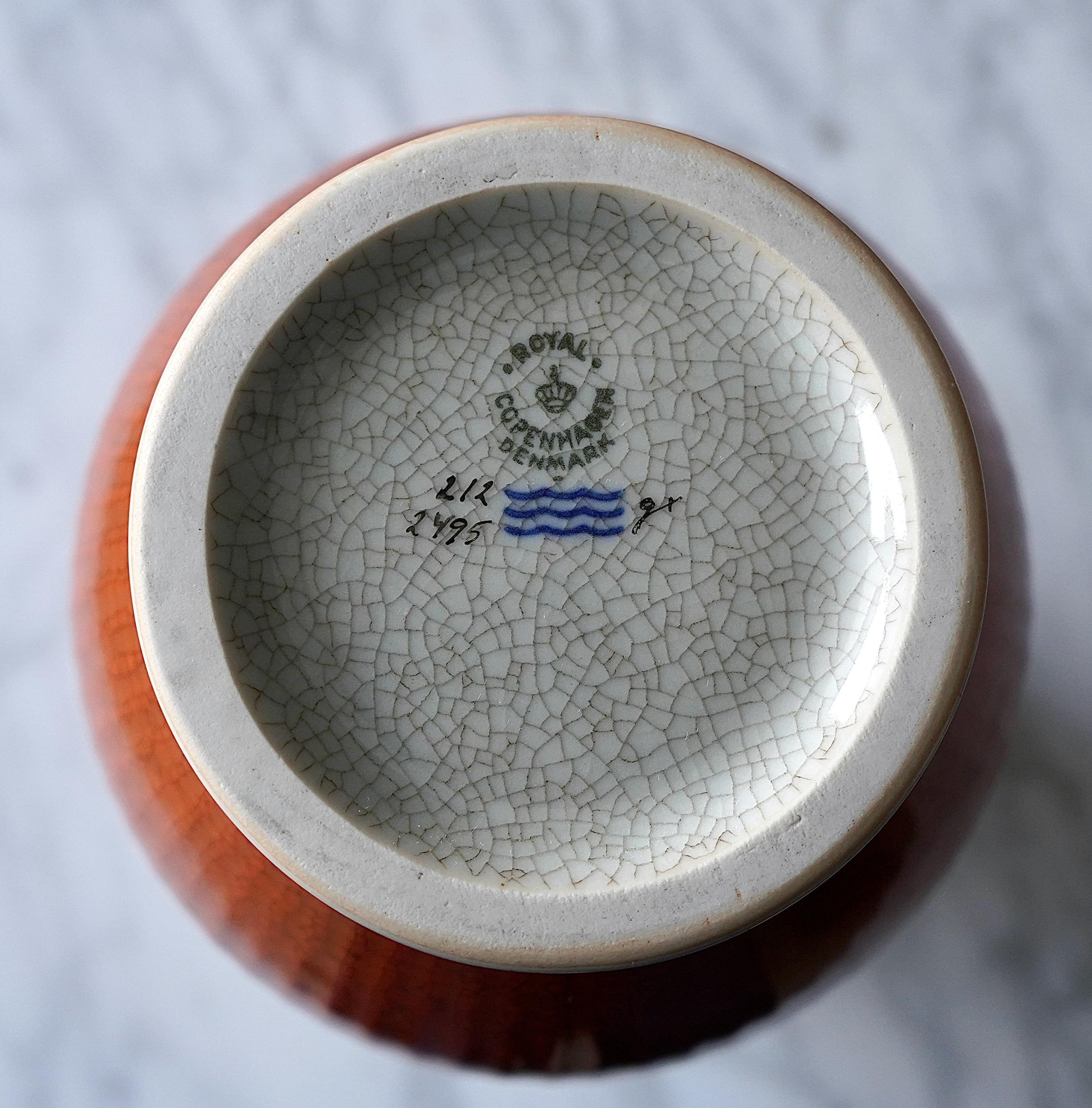 Vaso Royal Copenhagen smaltato a crepe. Thorkild Olsen, Danimarca, 1958. In condizioni buone in vendita a Malmö, SE