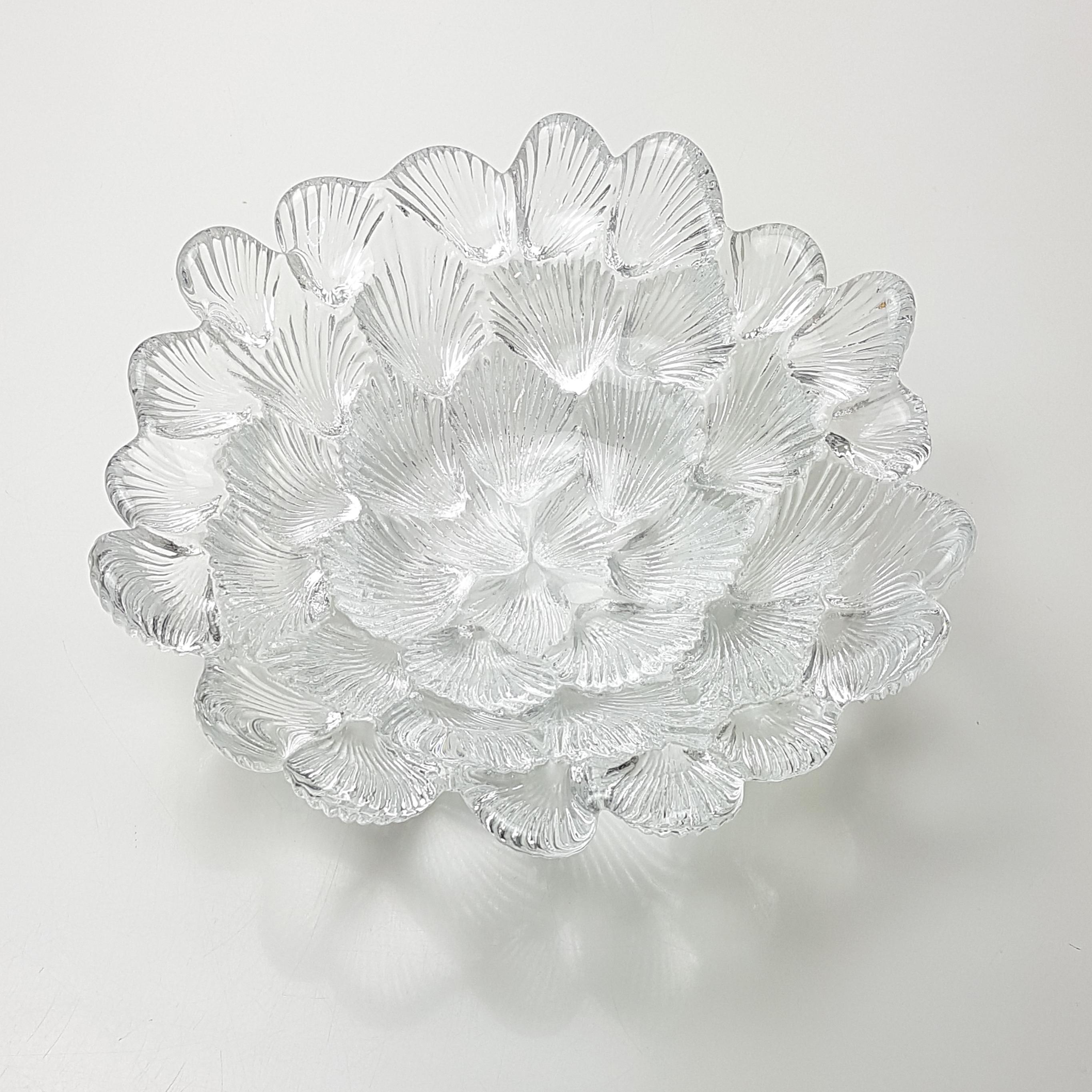 Moderne Royal Copenhagen Crystal Musling Shell Glass Bowl by Per Lutkin, Danemark en vente