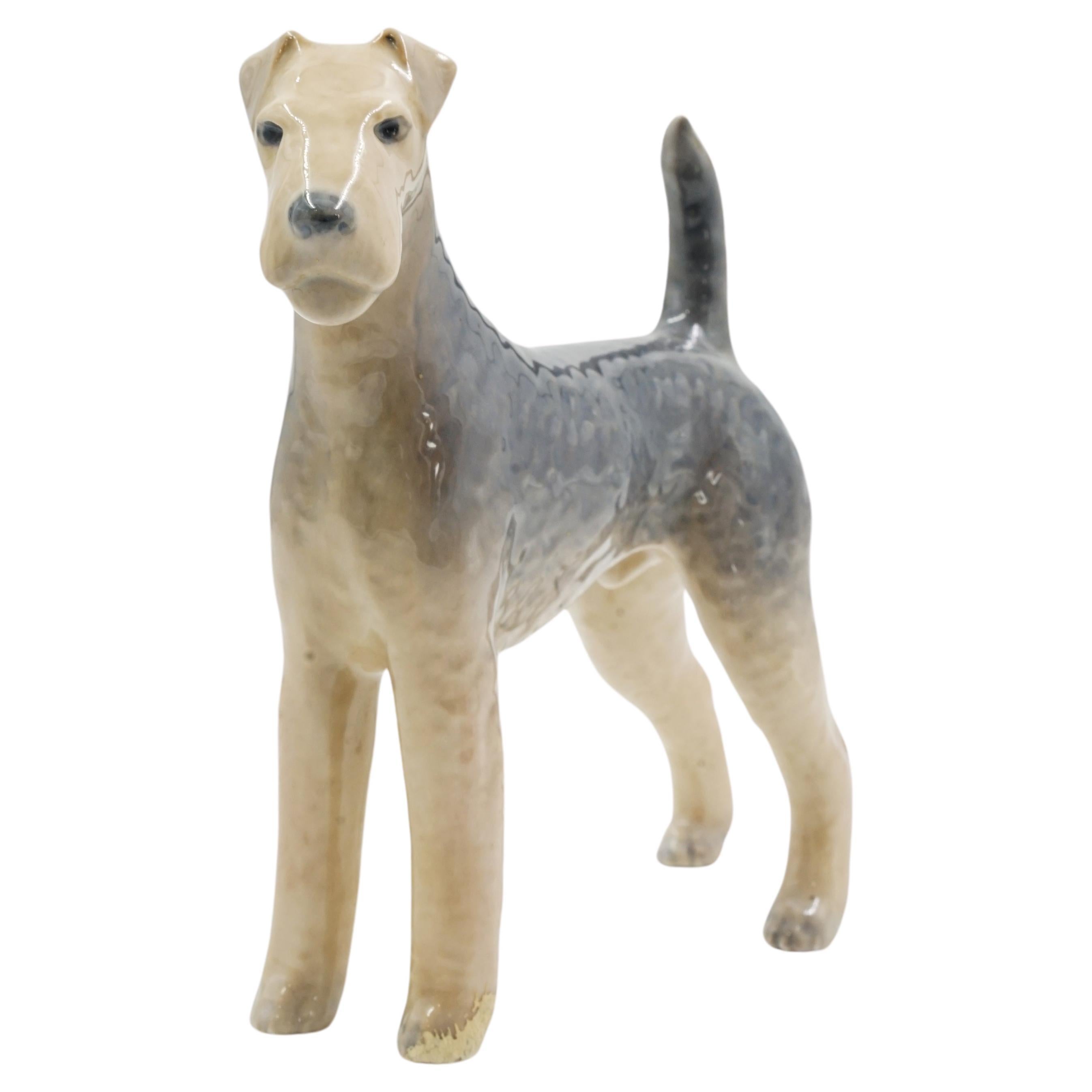 Escultura de cerámica de perro Royal Copenhagen en venta