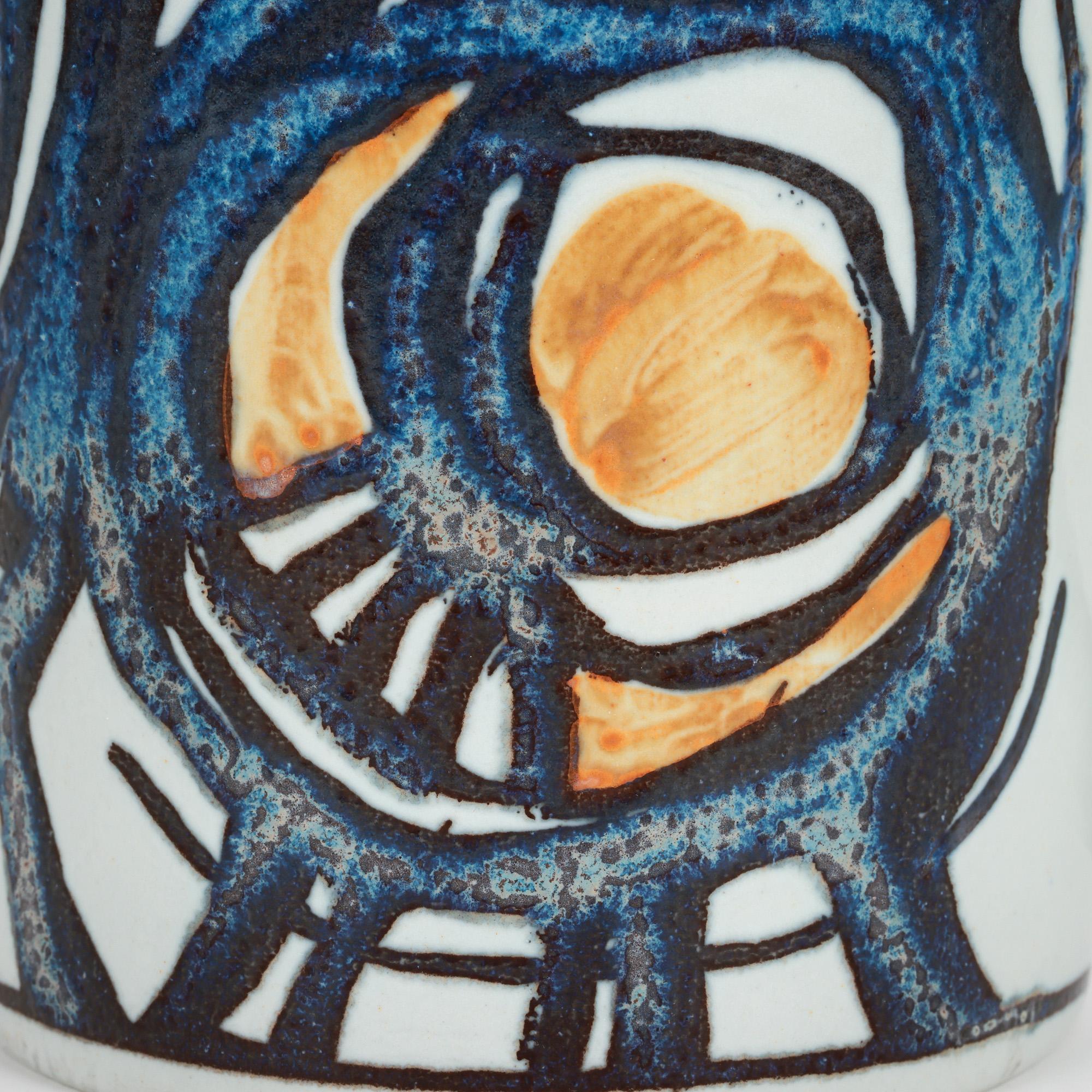 Taza de loza Royal Copenhagen Diseño Gert Hiort Petersen Año 1973 en venta 2