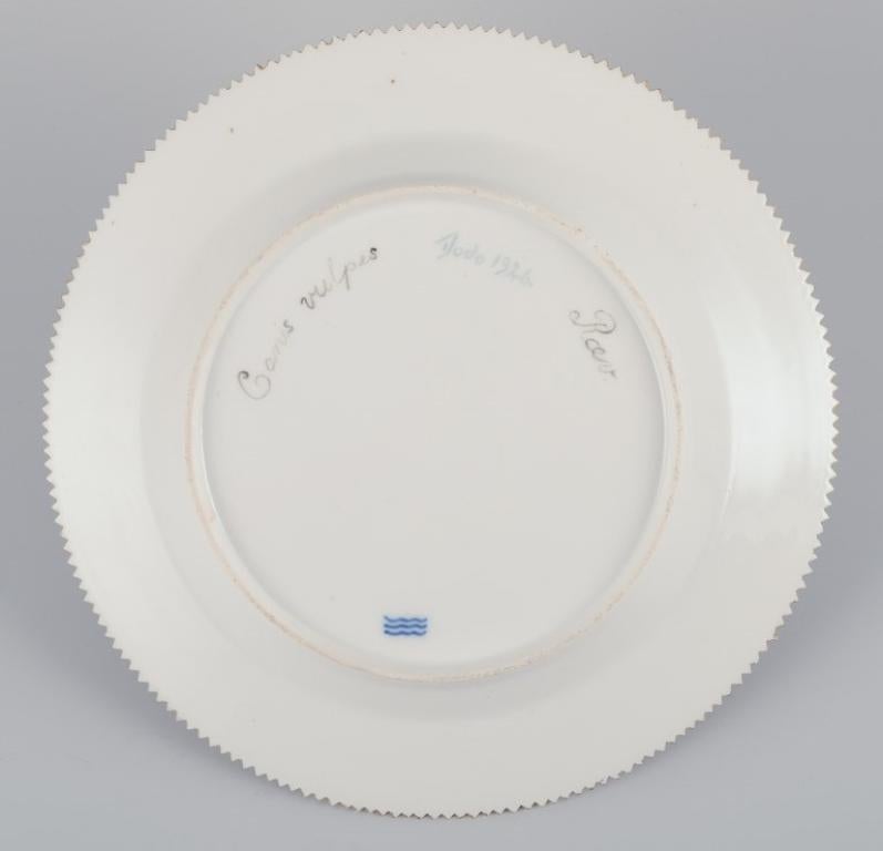 Inizio XX secolo Royal Copenhagen Fauna Danica, piatto da portata con il motivo di una volpe. in vendita