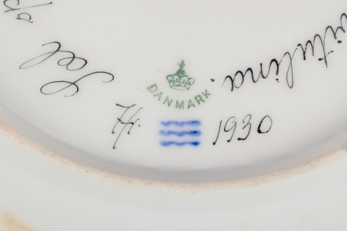 Royal Copenhagen Fauna Danica dinner plate with a motif of a seal. For Sale 1