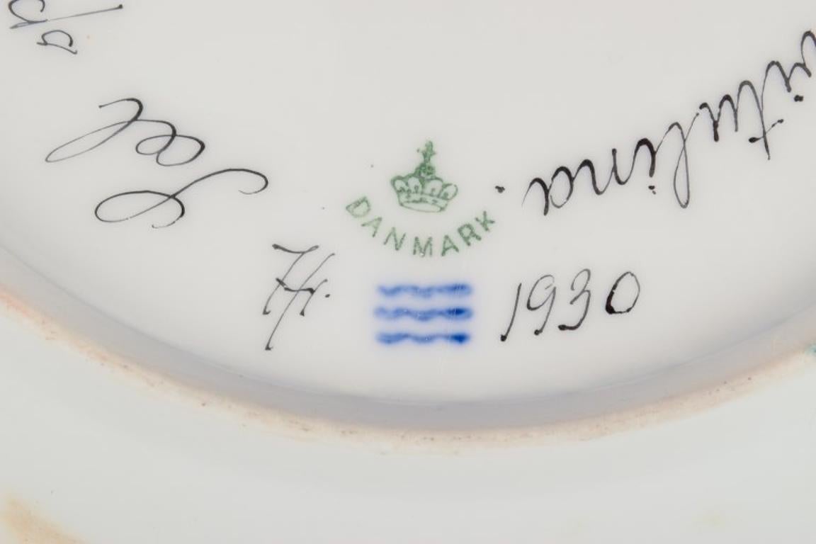 Assiette de table Royal Copenhagen Fauna Danica avec un motif de sceau. en vente 1