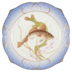Assiette à poisson Fauna Danica en porcelaine de Royal Copenhagen.
