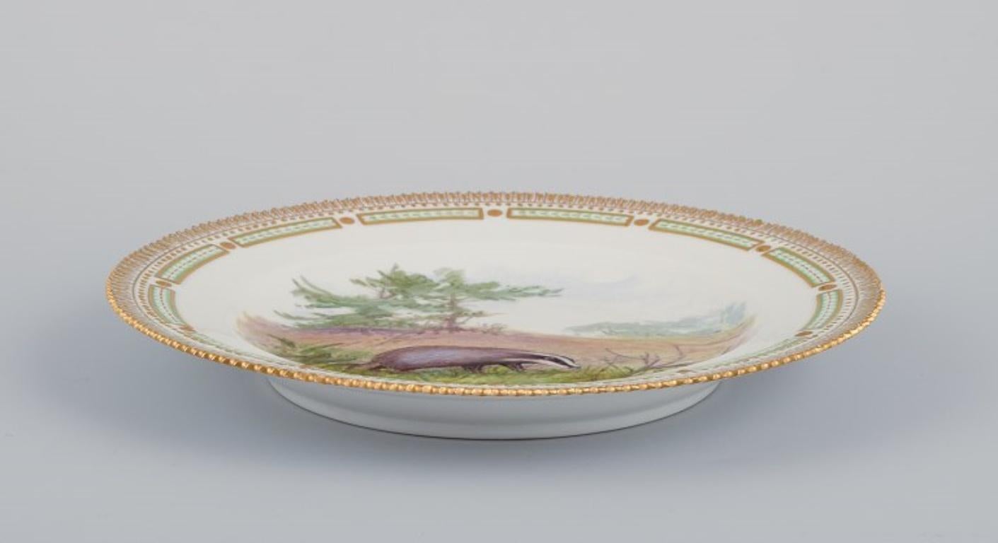 Royal Copenhagen Fauna Danica. Plato de porcelana con motivo de tejón Escandinavo moderno en venta