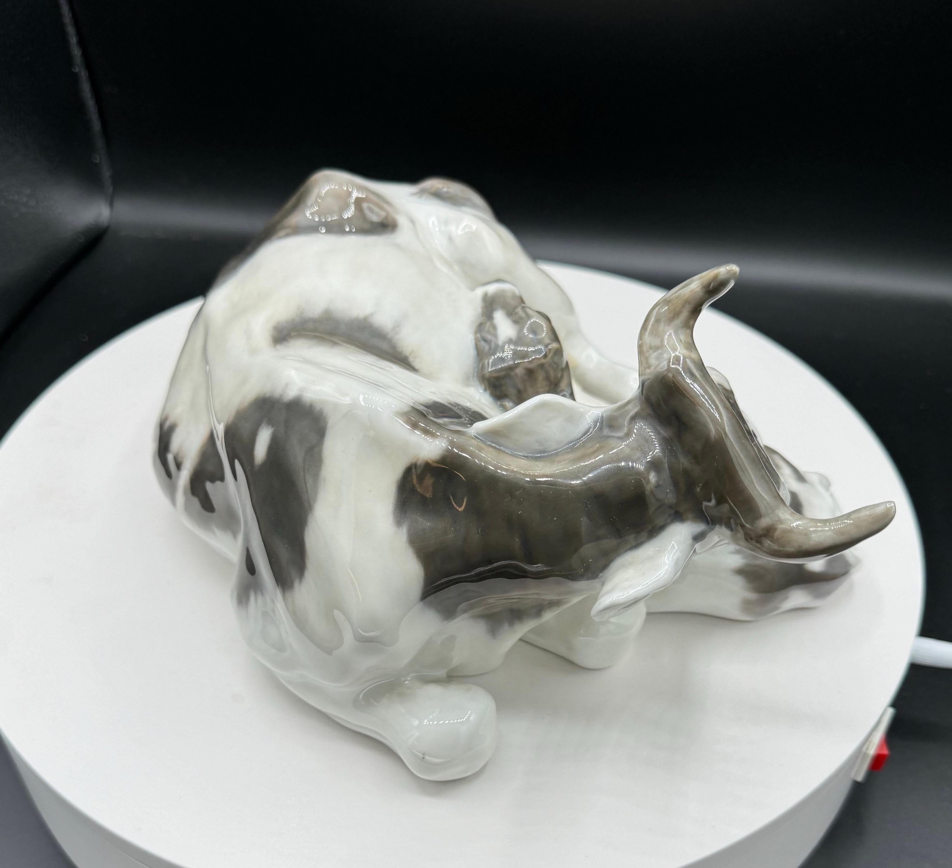 Figura di Royal Copenhagen, Mucca con vitello in vendita 3