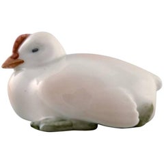Royal Copenhagen Figura de pollo nº 266