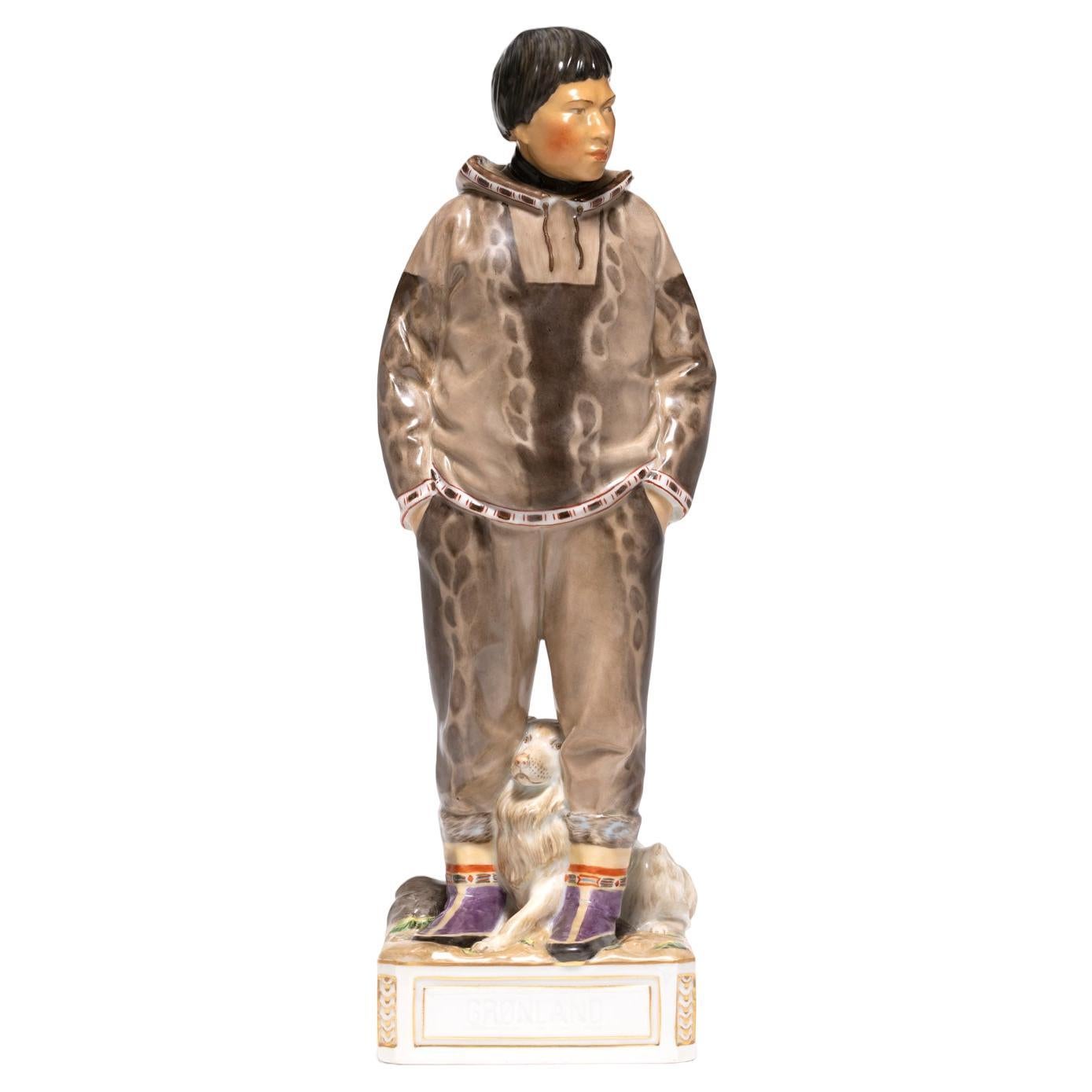 Royal Copenhagen Figurine Carl Martin-Hansen "A Man from Greenland"  #12225 im Angebot