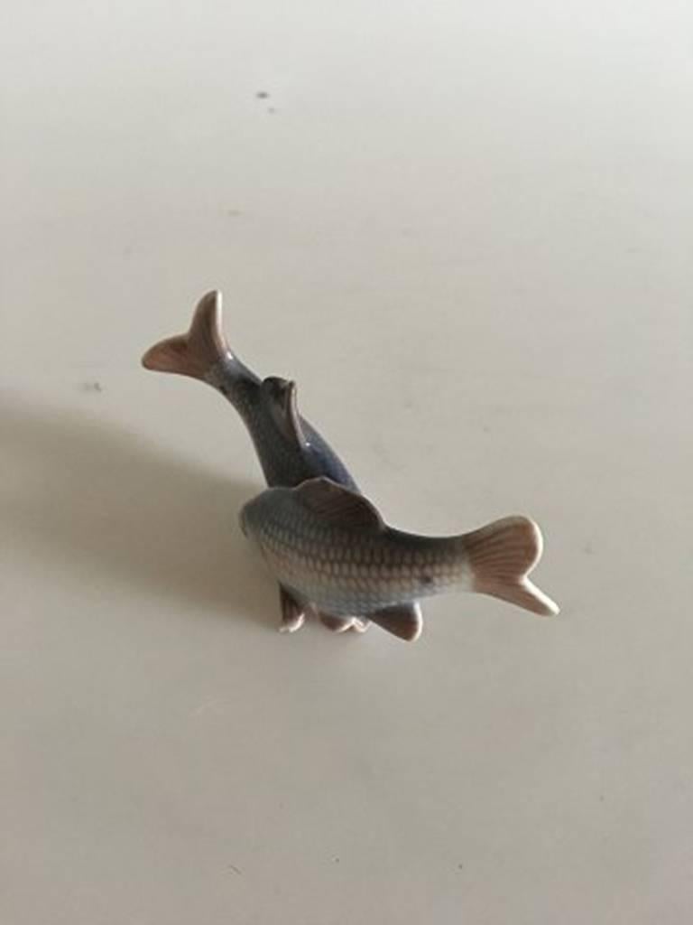 Royal Copenhagen figurine Paar Fische #2870. Sie ist 5 cm hoch und befindet sich in perfektem Zustand.
