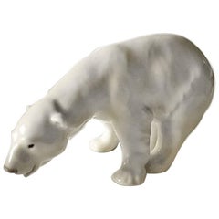 Royal Copenhagen Figur Eisbär füttern #321