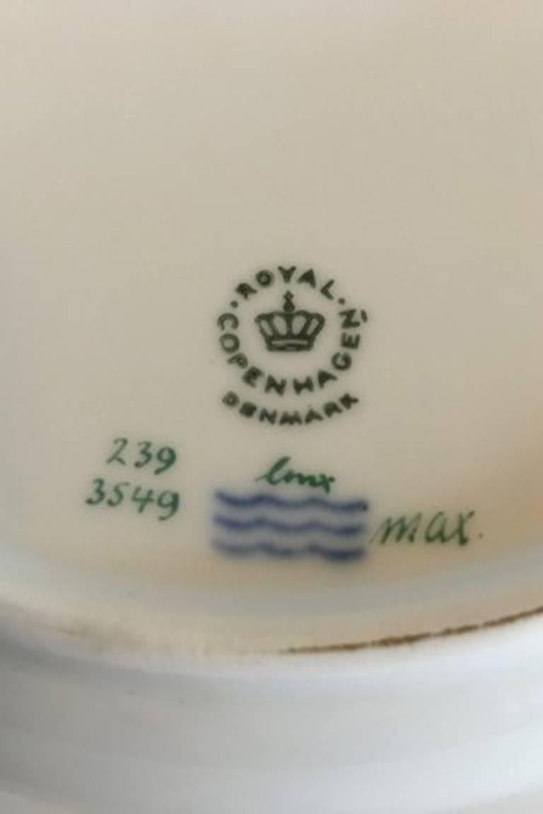 Danish Royal Copenhagen Flora Danica Animal Dinner Plate #239/3549 For Sale