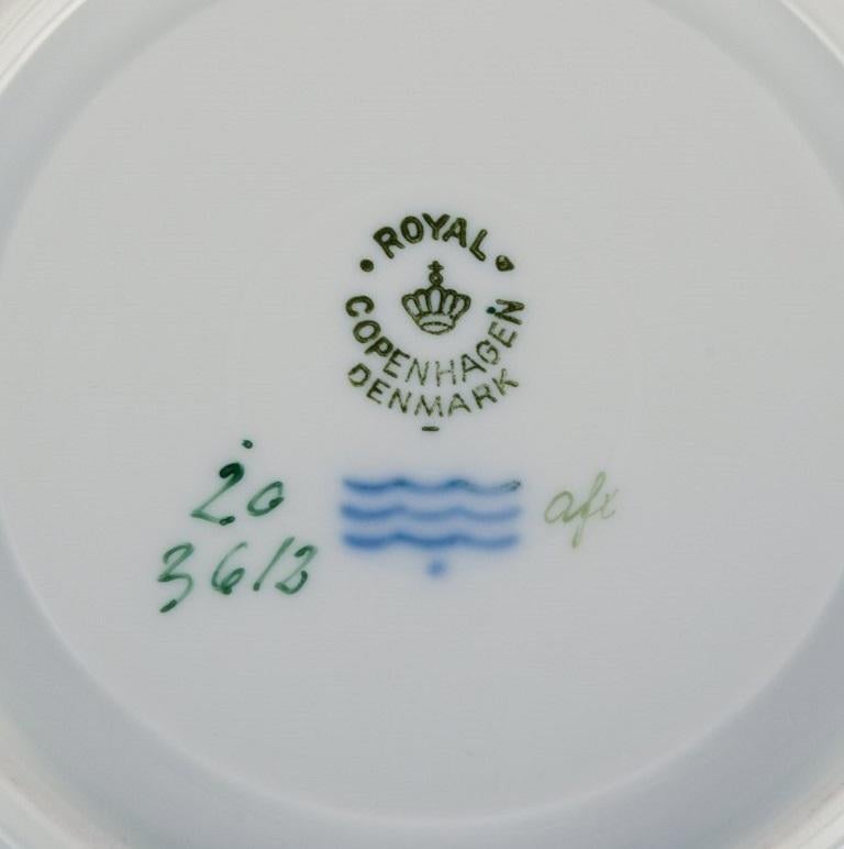 Royal Copenhagen Flora Danica-Bouillon-Tasse mit Untertasse aus handbemaltem Porzellan (Dänisch)