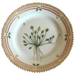 Royal Copenhagen Flora Danica Cake Plate No 20/3552