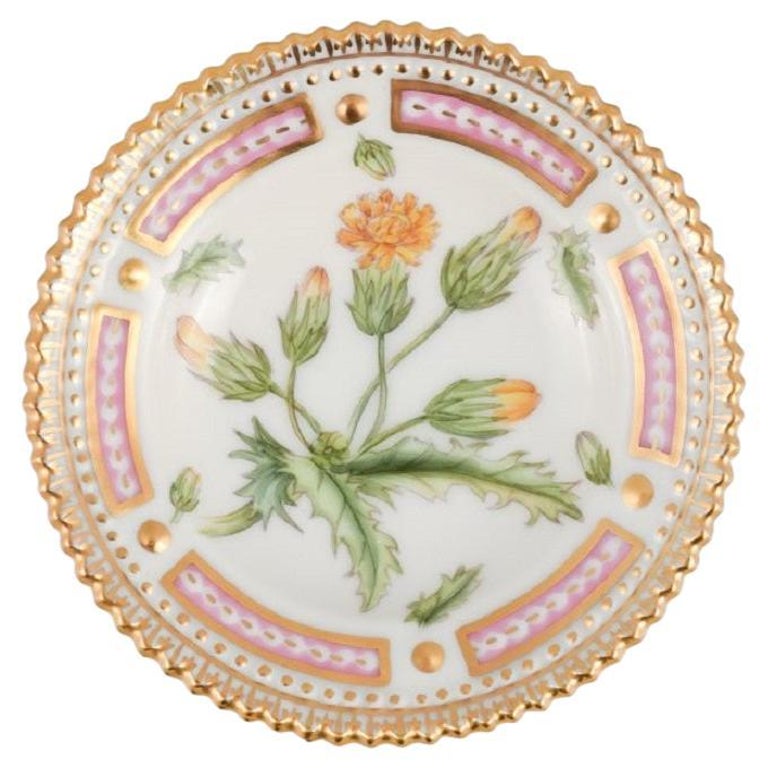 Royal Copenhagen Bleu Plissé Complet Dentelle Avec Ajouré Bord Plat Or