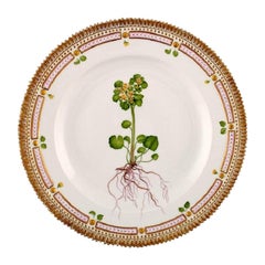 Royal Copenhagen Flora Danica Dinner Plate # 20/3549