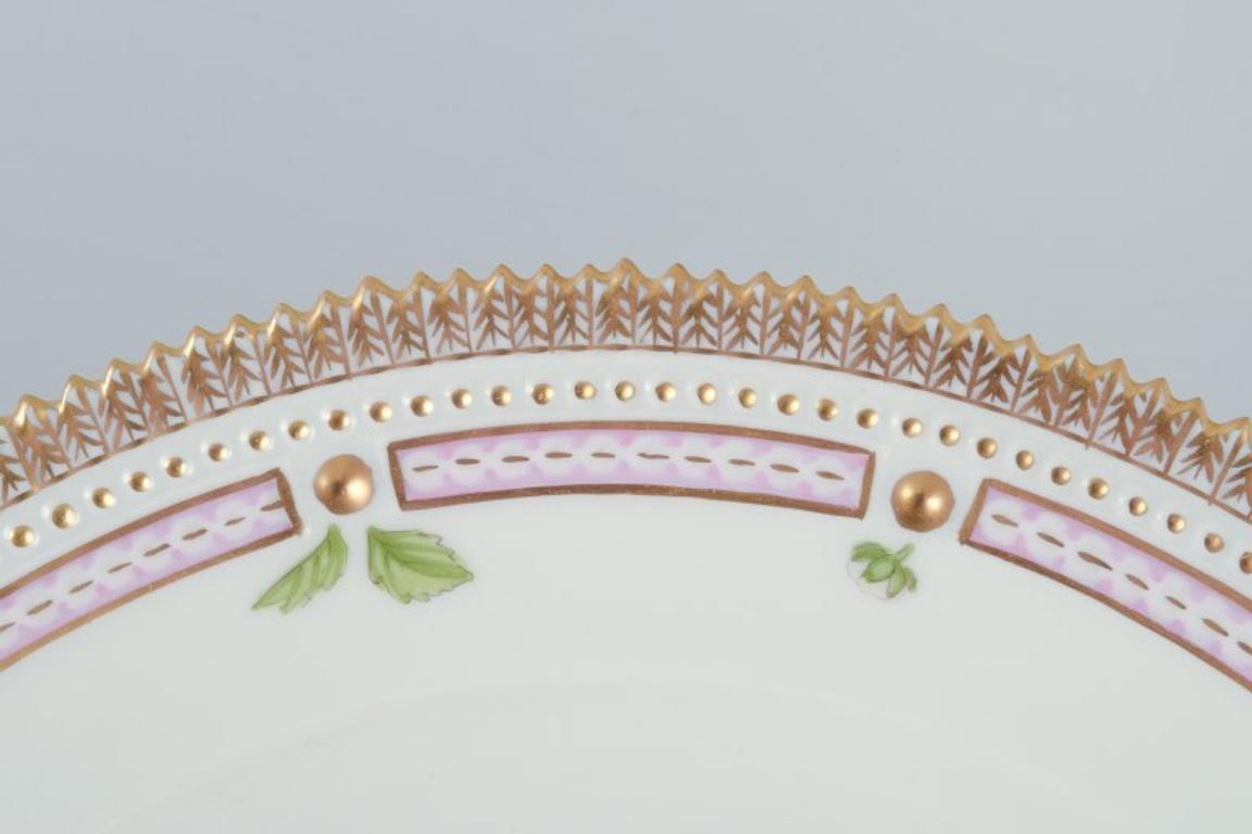 Hand-Painted Royal Copenhagen Flora Danica dinner plate. Hand-painted.