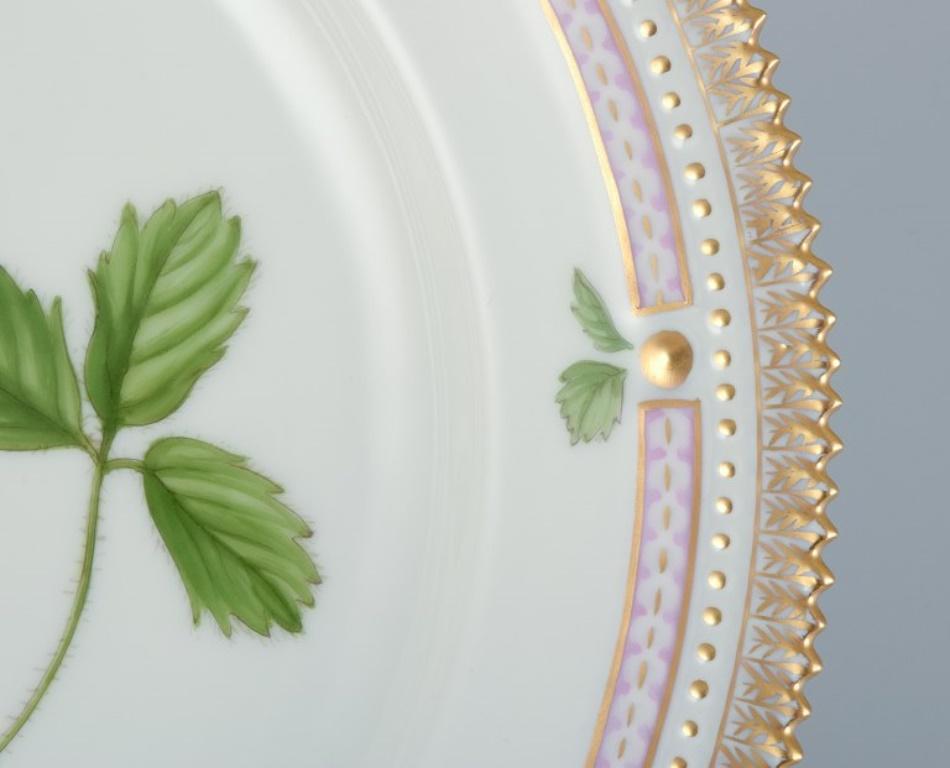 Mid-20th Century Royal Copenhagen Flora Danica dinner plate. Hand-painted.