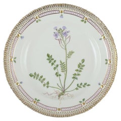 Royal Copenhagen Flora Danica dinner plate in hand-painted porcelain.
