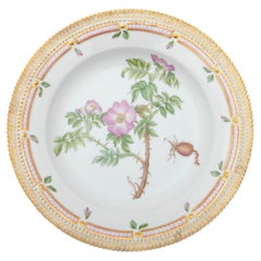 Royal Copenhagen Flora Danica Assiette à dîner Rosa Suavifolia Lighf