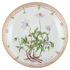 Royal Copenhagen, Flora Danica, early bowl in porcelain. Dated 1922