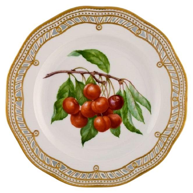 Royal Copenhagen Flora Danica fruit plate in openwork porcelain. Dated 1965