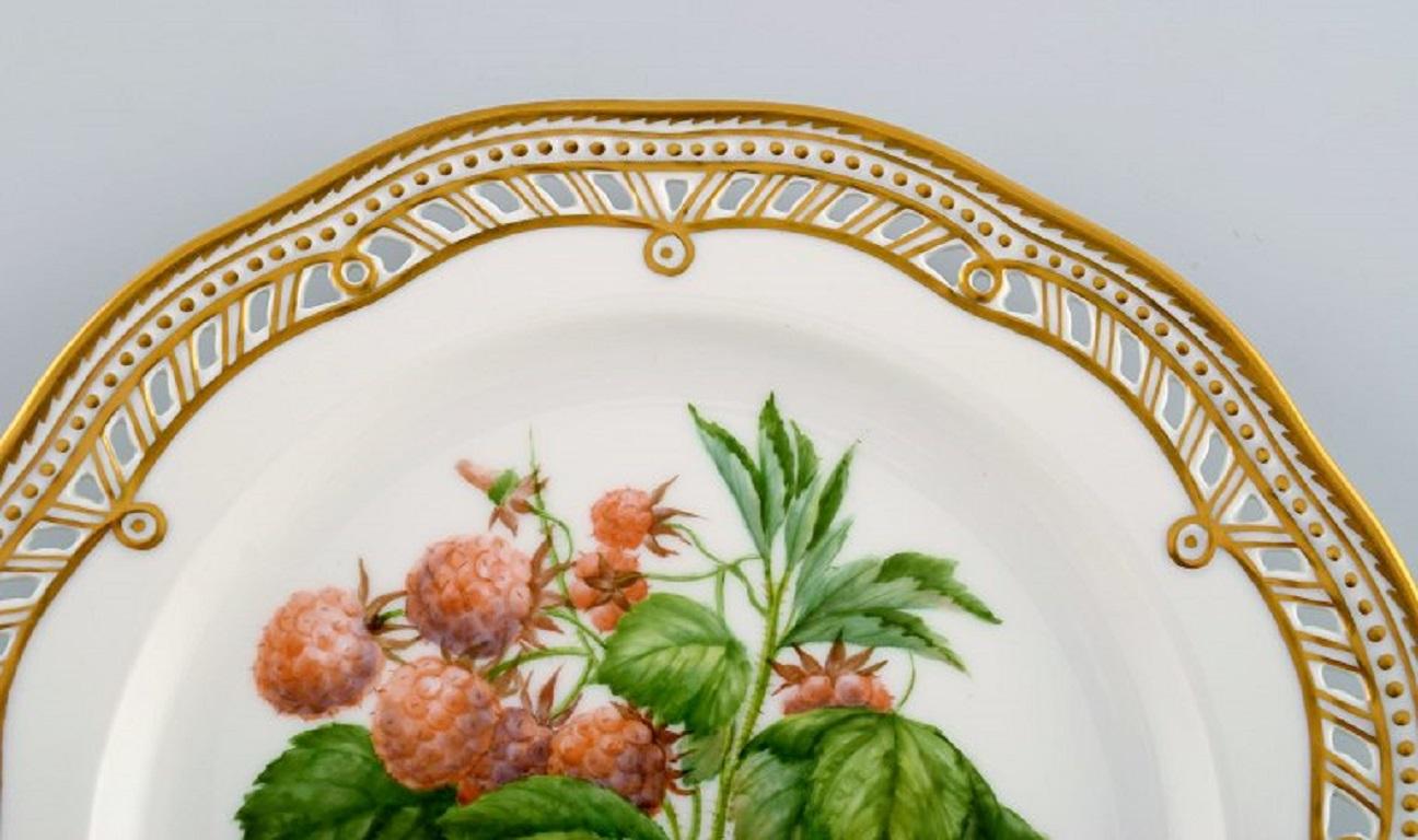 Danish Royal Copenhagen Flora Danica Fruit Plate in Openwork Porcelain, Dated 1967 For Sale