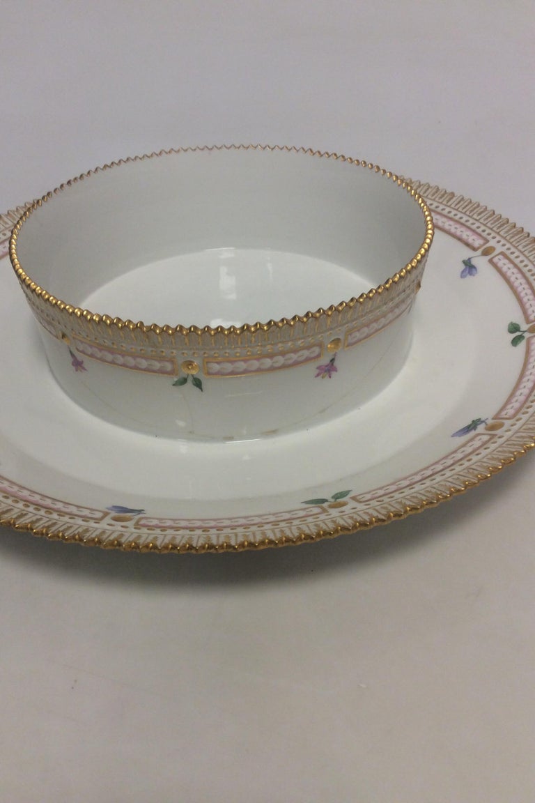 Hand-Crafted Royal Copenhagen, Flora Danica Icedome No 20/3538 For Sale