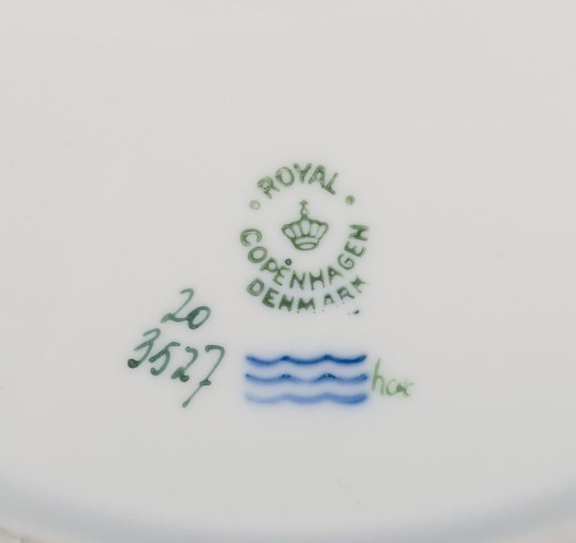 Flora Danica de Royal Copenhagen. Gran plato abierto de porcelana de encaje. en venta 2