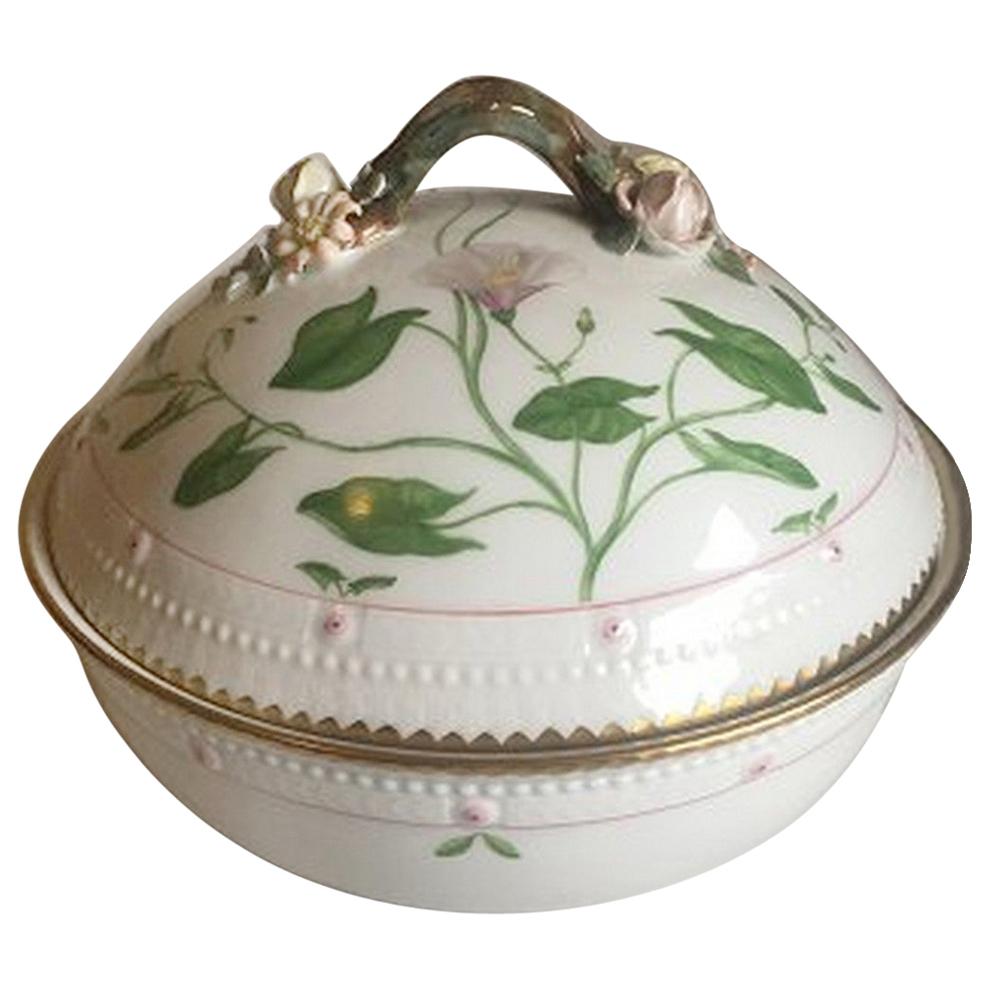 Royal Copenhagen Flora Danica Lidded Bowl No 735/3568 For Sale