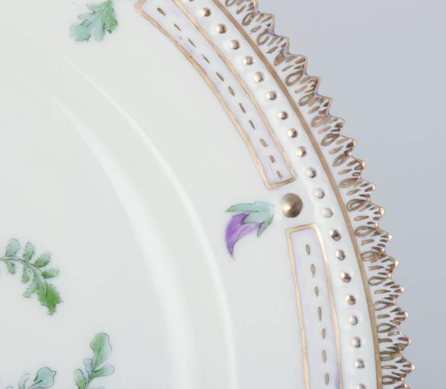 Hand-Painted Royal Copenhagen Flora Danica. Lunch plate in hand-painted porcelain, 1948