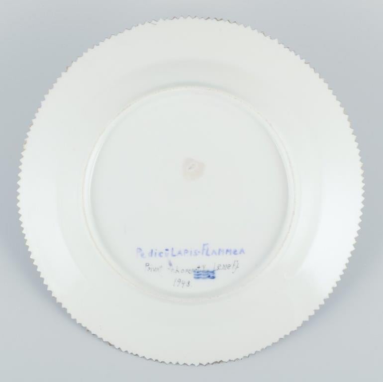 Mid-20th Century Royal Copenhagen Flora Danica. Lunch plate in hand-painted porcelain, 1948
