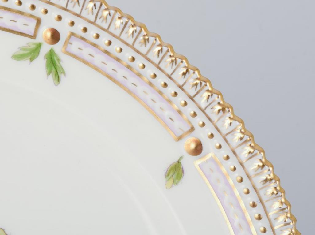 Mid-20th Century Royal Copenhagen Flora Danica lunch plate in hand-painted porcelain with flowers For Sale