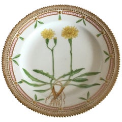 Royal Copenhagen Flora Danica Lunch Plate No 20/3550