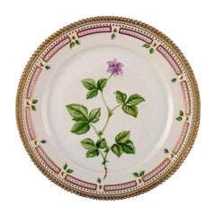 Royal Copenhagen Flora Danica Lunch Plate Number 20/3550