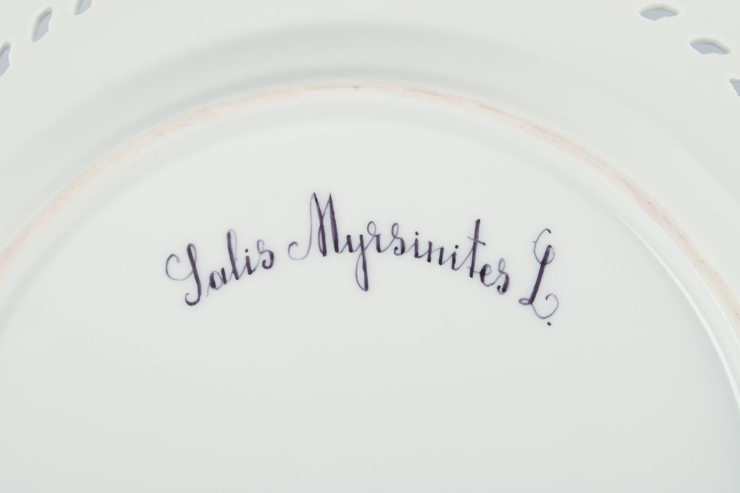 Royal Copenhagen Flora Danica open lace plate in hand painted porcelain. For Sale 1