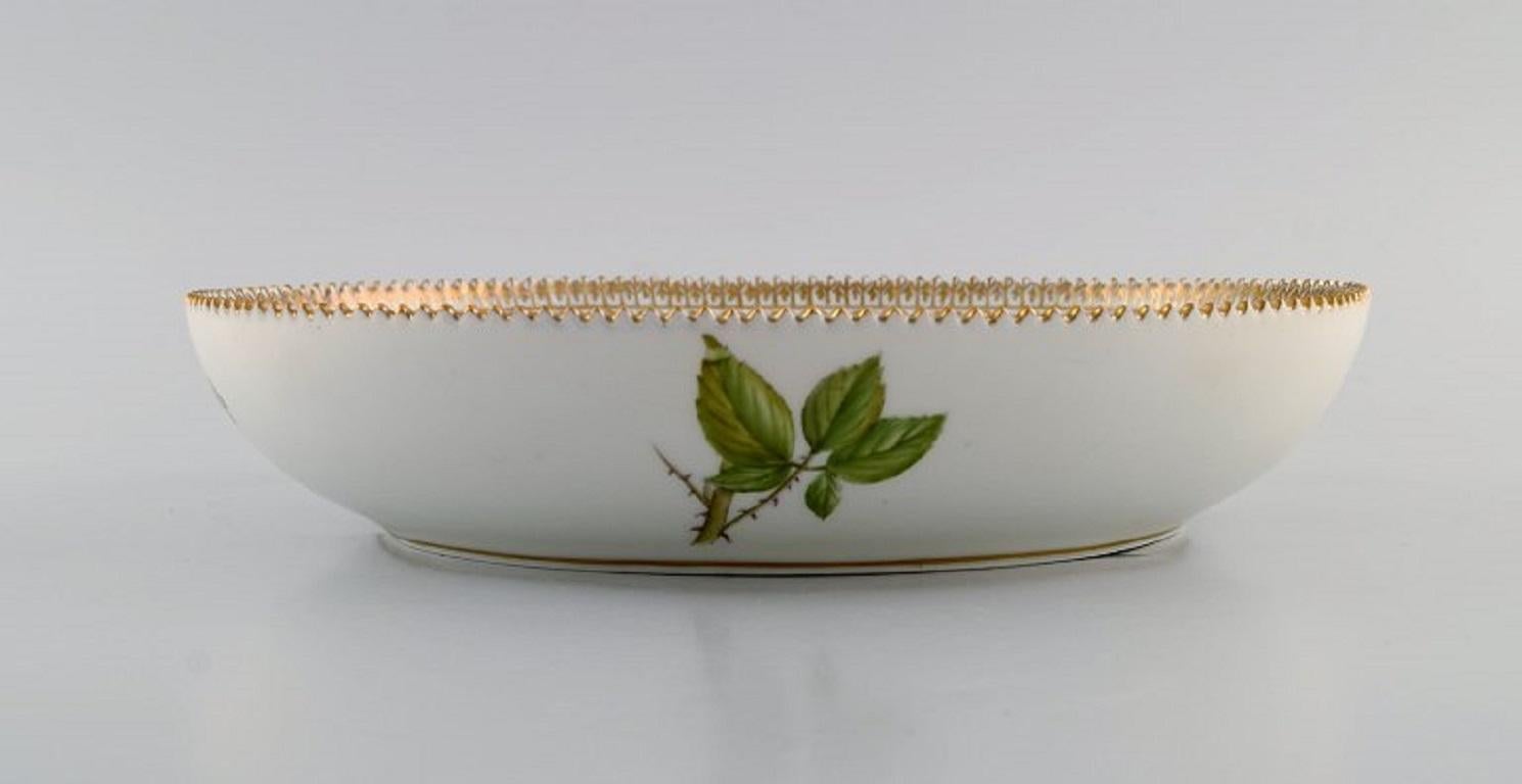 Mid-20th Century Royal Copenhagen Flora Danica Oval Serving Bowl in Hand-Painted Porcelain