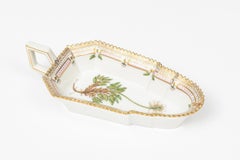 Royal Copenhagen Flora Danica Pickle / Accent Dish 3542 Dryas integriolia Vahl