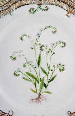 Royal Copenhagen Flora Danica Pierced Plate in Hand Painted Porcelain, 1945
