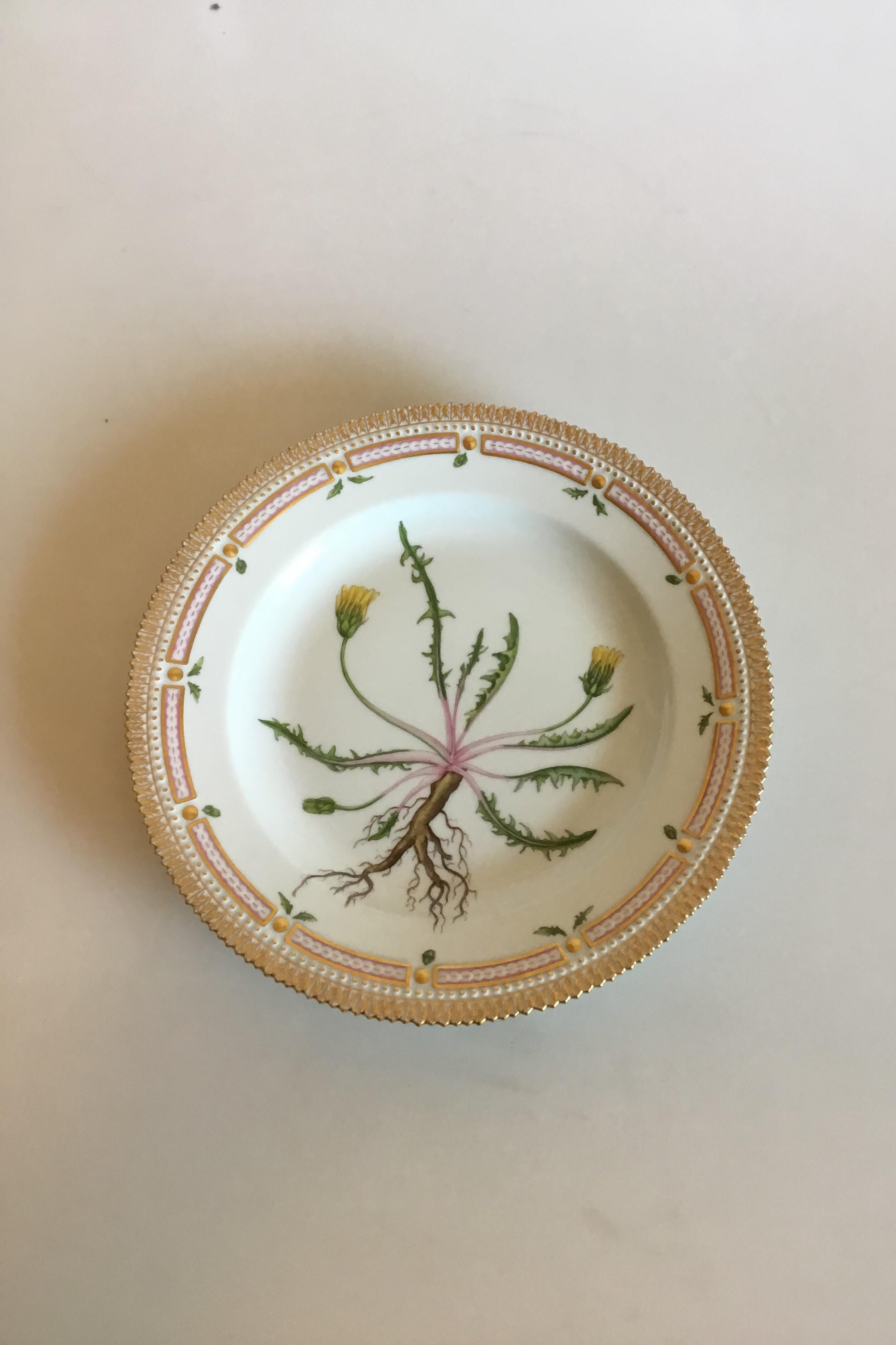 Art Nouveau Royal Copenhagen Flora Danica Plate No 20/3549