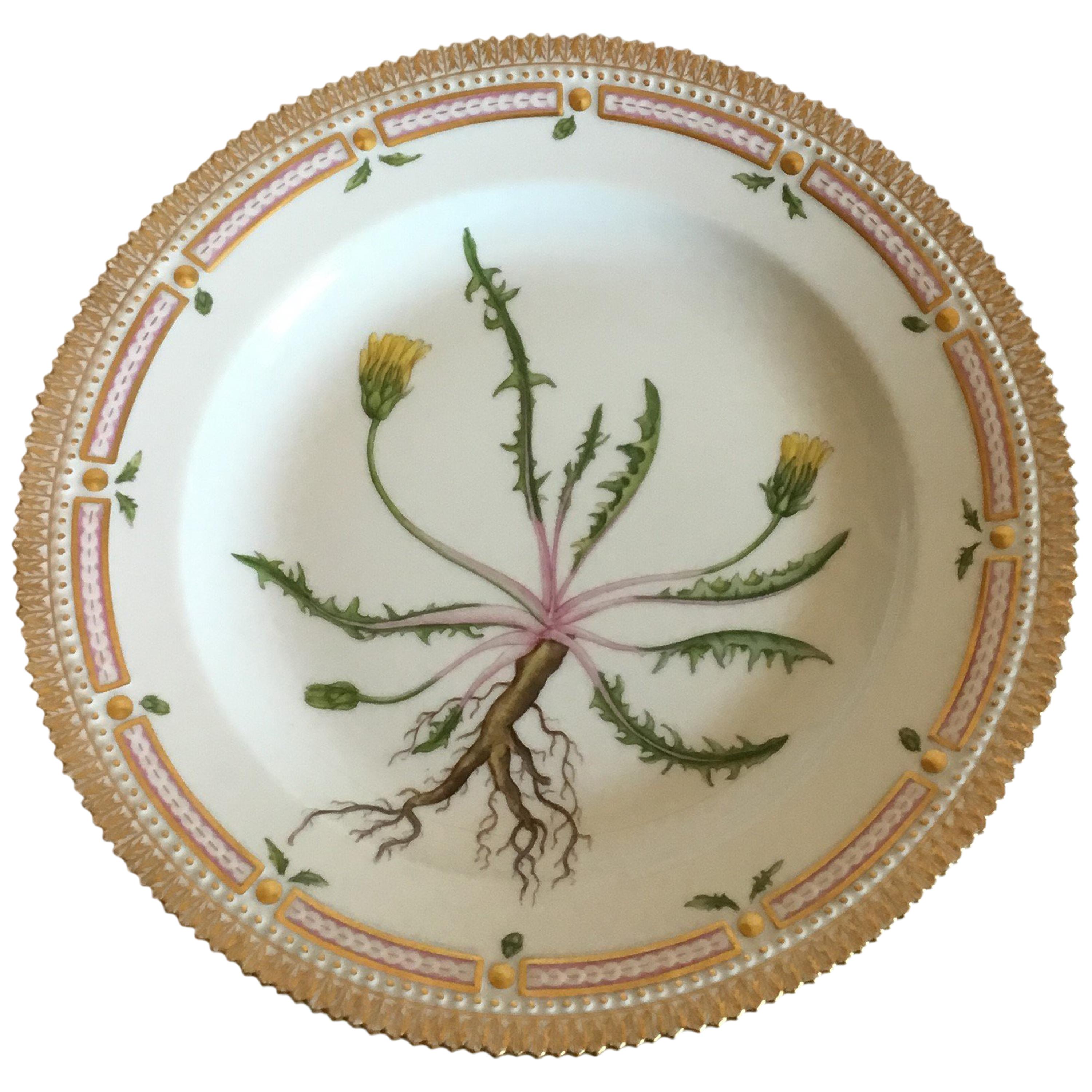 Royal Copenhagen Flora Danica Plate No 20/3549