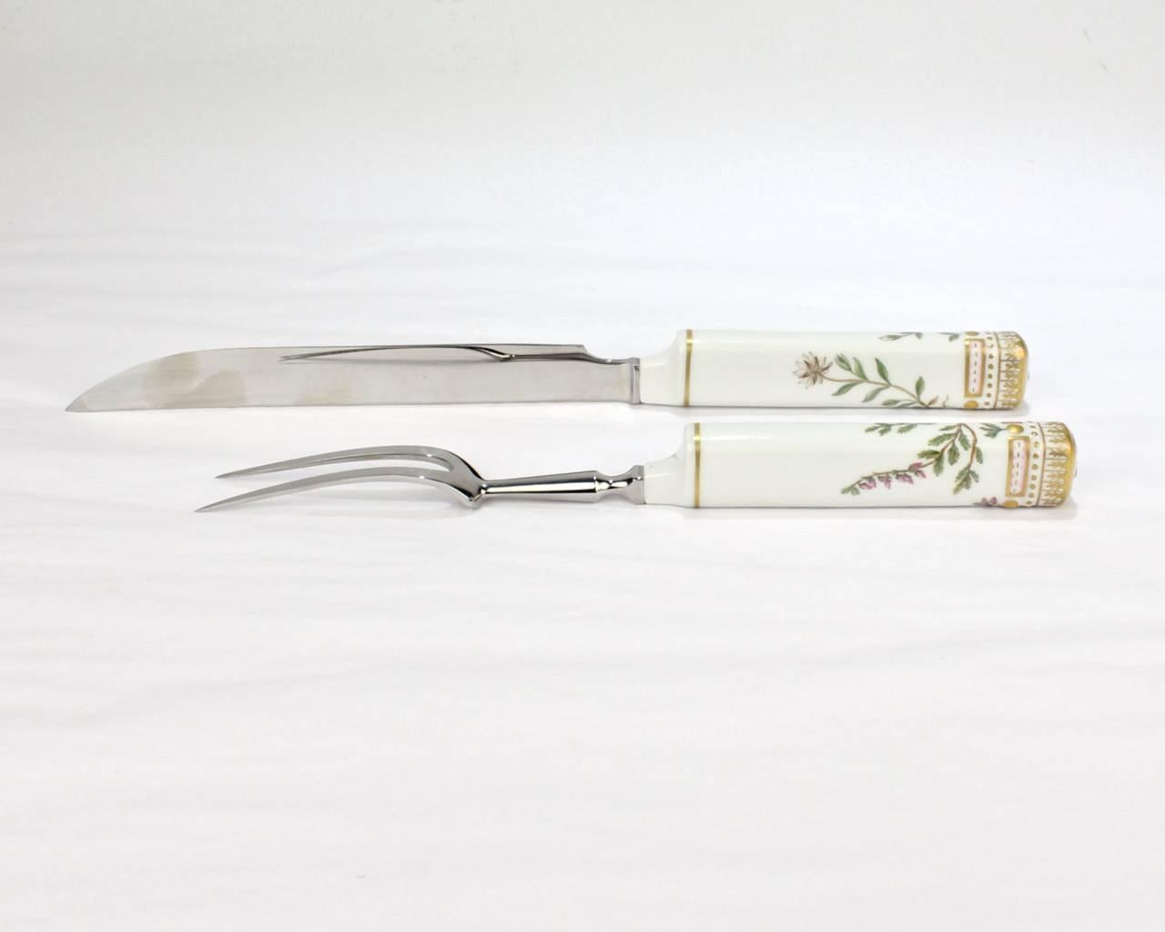 Royal Copenhagen Flora Danica Porcelain Handle Carving Fork Knife Set with Box In Good Condition In Philadelphia, PA