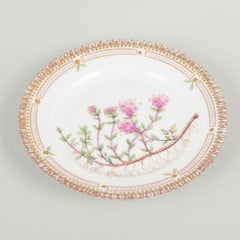 Königliches Kopenhagen. Flora Danica Beistellteller aus Porzellan. Ca. 1920