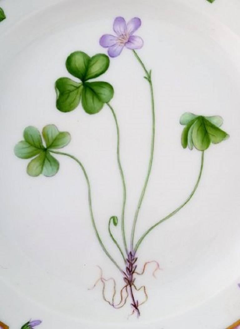 Royal Copenhagen Flora Danica salad plate # 20/3573.
Measures: 19.5 cm.
First factory quality, perfect condition.