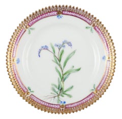 Royal Copenhagen Flora Danica. Side plate in hand-painted porcelain with flowers