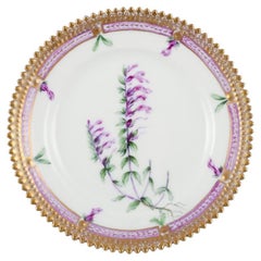 Royal Copenhagen Flora Danica Assiette latérale en porcelaine avec fleurs.