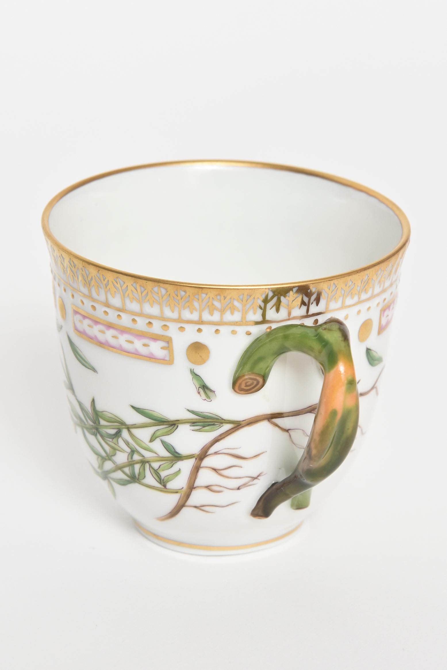 Royal Copenhagen Flora Danica Stellaria sp Coffee Cup and Saucer #20/3597 In Good Condition In Miami Beach, FL
