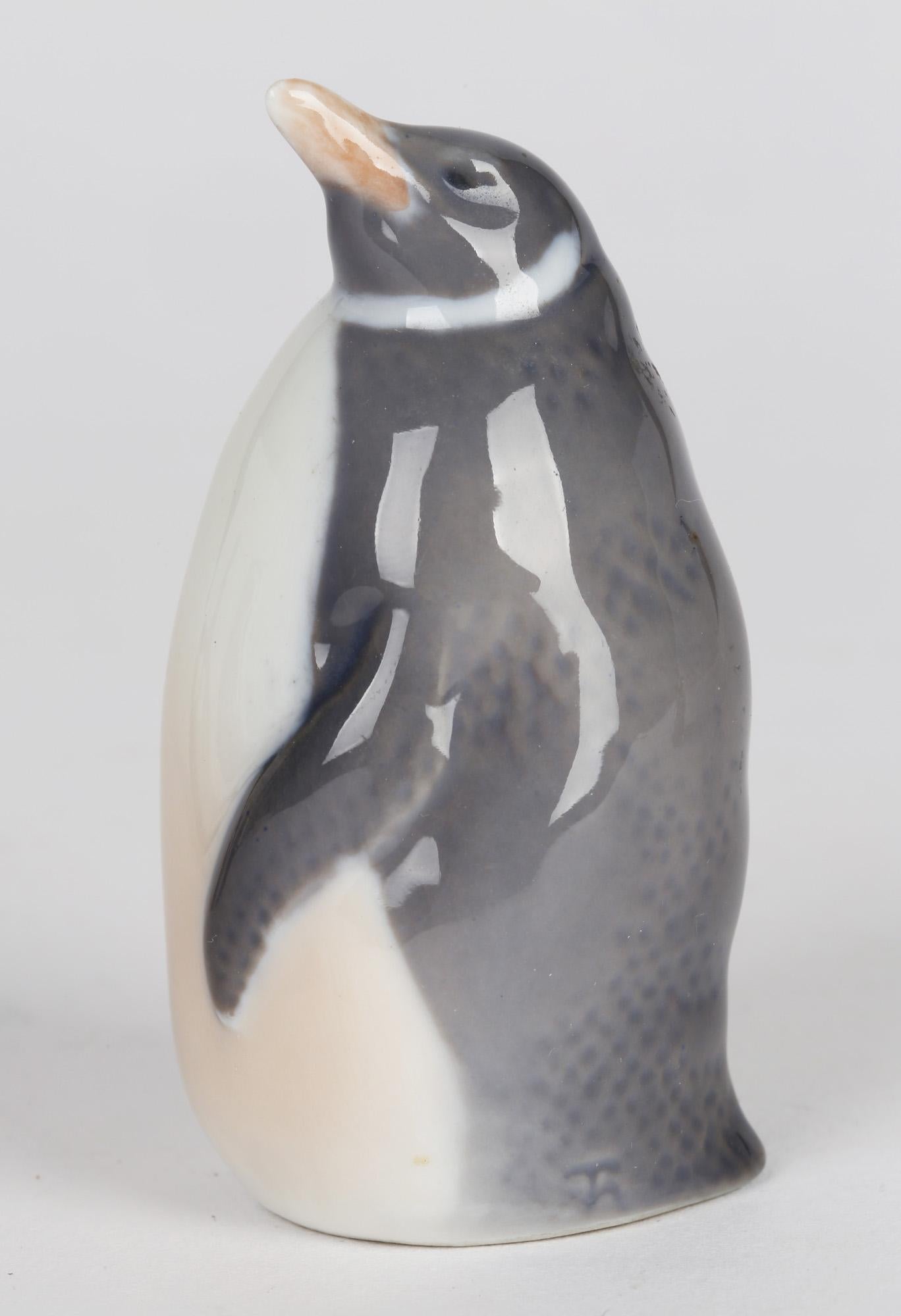 Quatre figurines vintage d'oiseaux et d'écureuils en porcelaine danoise Royal Copenhagen en vente 4