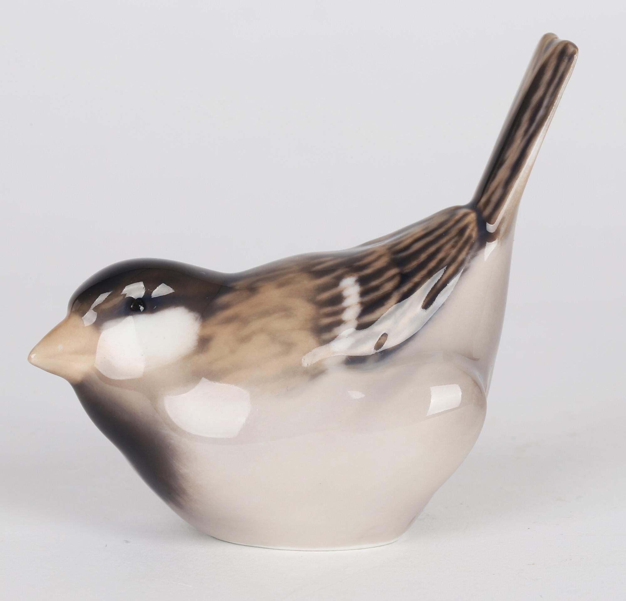 Quatre figurines vintage d'oiseaux et d'écureuils en porcelaine danoise Royal Copenhagen en vente 6
